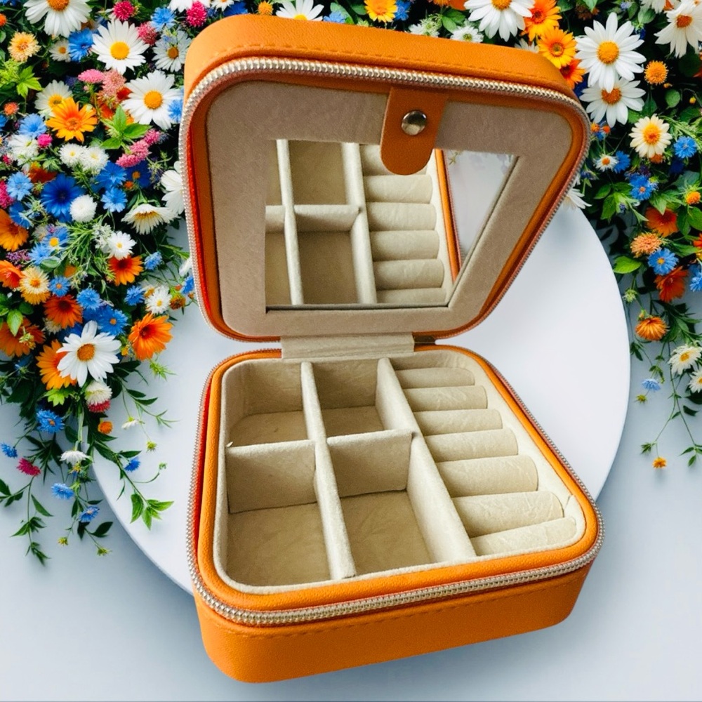 NEW Mini Jewelry Travel Case, Small Travel Jewelry Organizer, Portable Orange.